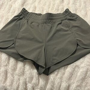 Lululemon shorts size small